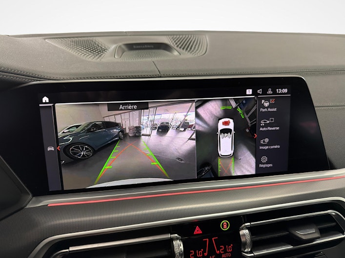 Vehicle image BMW X5