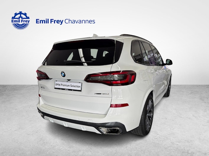 Vehicle image BMW X5