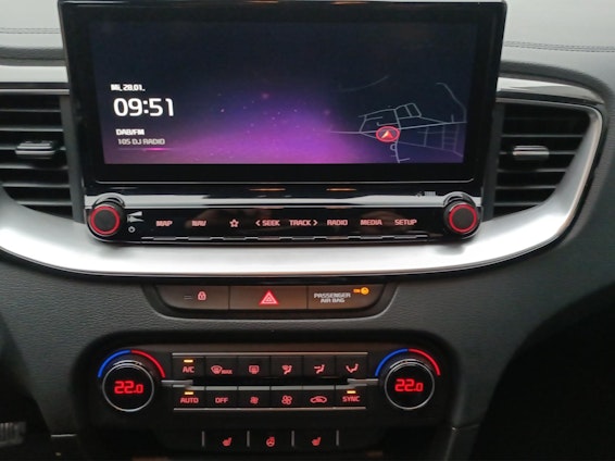 Vehicle image 8 Vehicle image 8