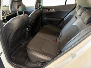 https://vehicle.imgix.net/4166936/e03d80cf-0b8b-45cc-91e5-2b25fd08f107.jpg