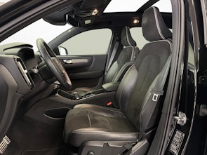 Vehicle image VOLVO XC40 1.5 T5 PiH R-Design