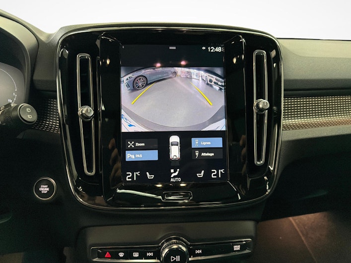 Vehicle image VOLVO XC40