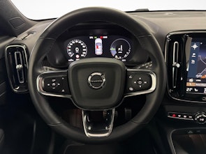 Vehicle image VOLVO XC40 1.5 T5 PiH R-Design