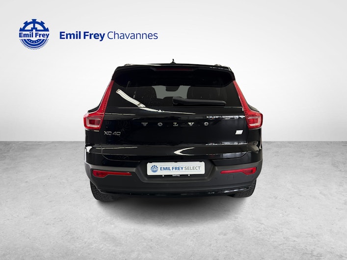 Vehicle image VOLVO XC40