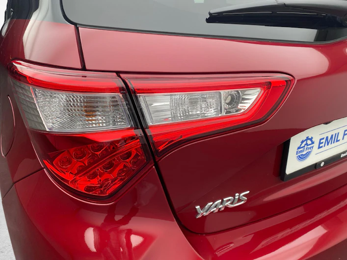 Fahrzeugbild TOYOTA YARIS