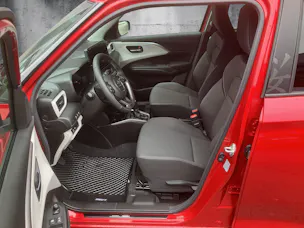 Suzuki Swift 1.2 Sakura Top Hybrid 4x4