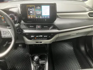 Suzuki Swift 1.2 Sakura Top Hybrid 4x4