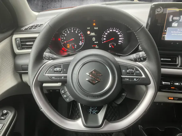 Suzuki Swift 1.2 Sakura Top Hybrid 4x4