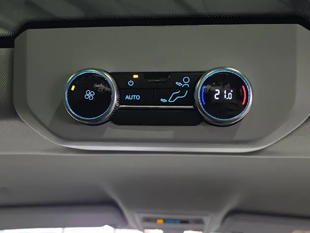 Ford Tourneo Custom Bus 320 L1 2.0 EcoBlue 170 PS Titanium X 4x4