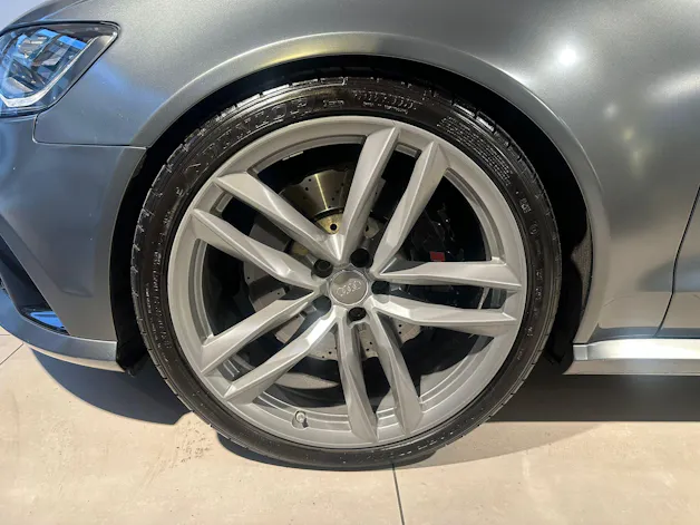Audi RS6 Avant 4.0 V8 TFSI quattro T-Tronic