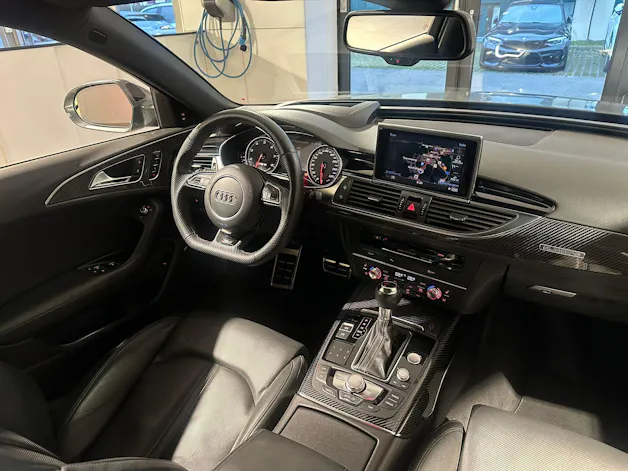 Audi RS6 Avant 4.0 V8 TFSI quattro T-Tronic