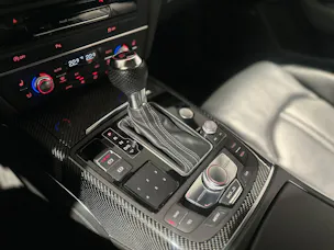 Audi RS6 Avant 4.0 V8 TFSI quattro T-Tronic
