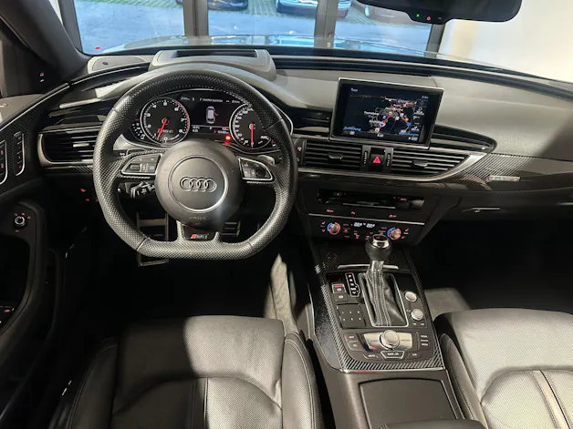 Audi RS6 Avant 4.0 V8 TFSI quattro T-Tronic