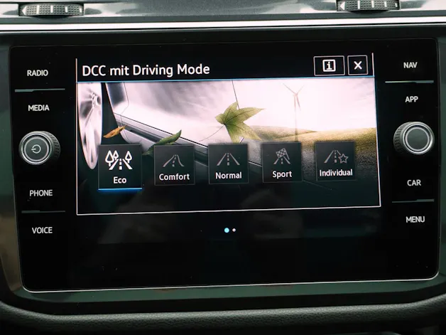 VW Tiguan Allspace 2.0 TDI DSG R-Line Black Style 4Motion