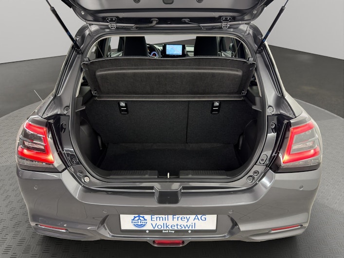 Vehicle image SUZUKI SWIFT