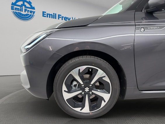 Vehicle image 3 Vehicle image 3