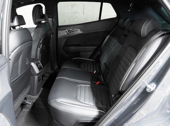 Vehicle image 9 Vehicle image 9