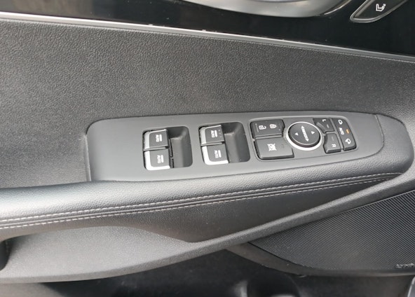 Vehicle image 6 Vehicle image 6