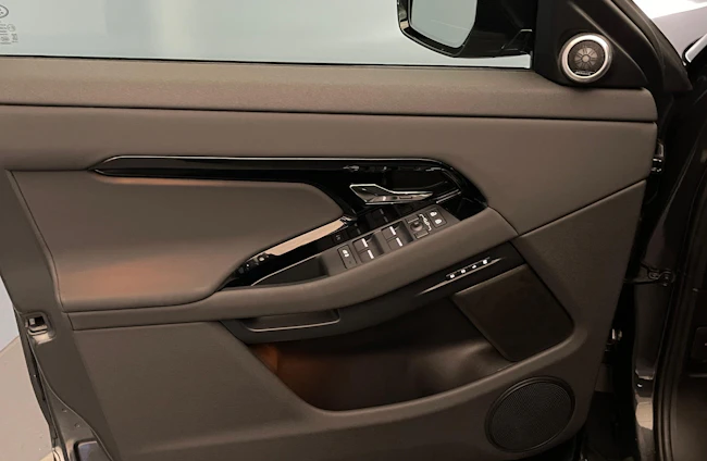 Vehicle image 7 Vehicle image 7