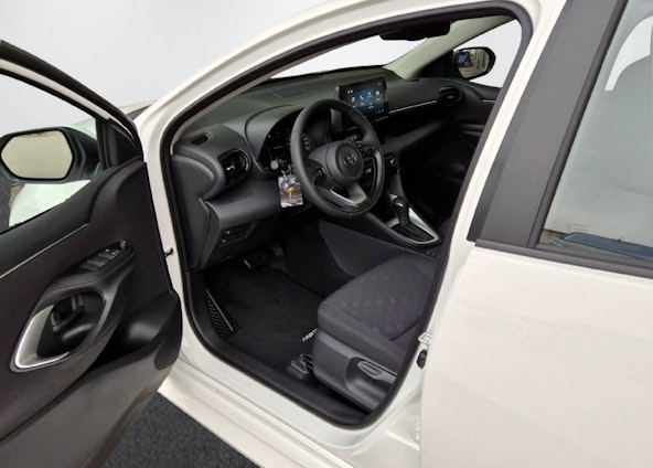 Vehicle image 5 Vehicle image 5