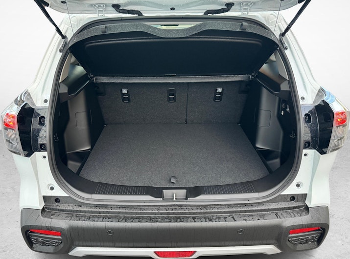 Vehicle image SUZUKI S-CROSS