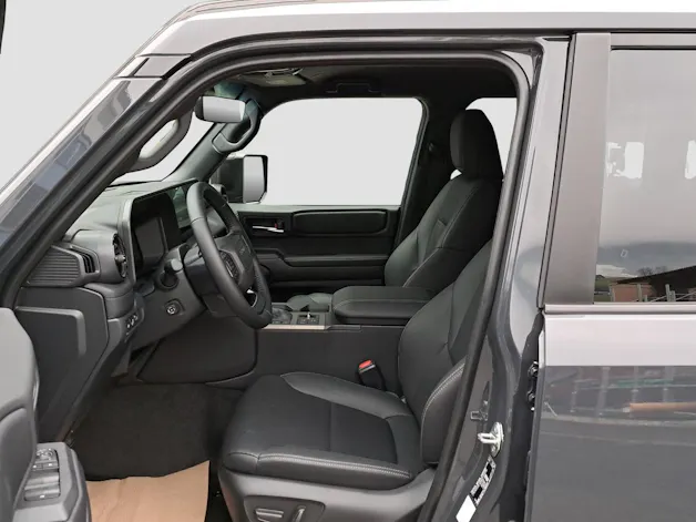 Toyota Land Cruiser 2.8 D 48V Style