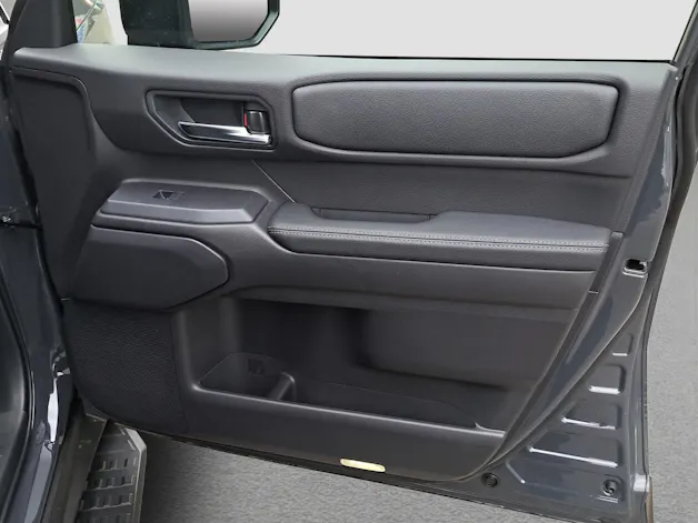 Toyota Land Cruiser 2.8 D 48V Style