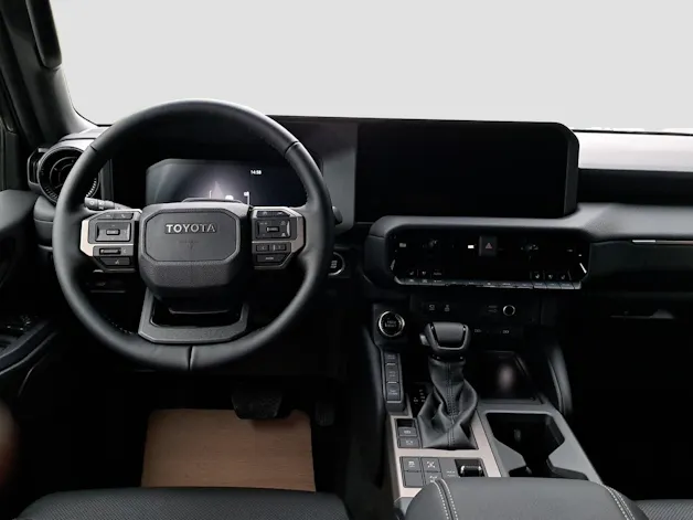 Toyota Land Cruiser 2.8 D 48V Style