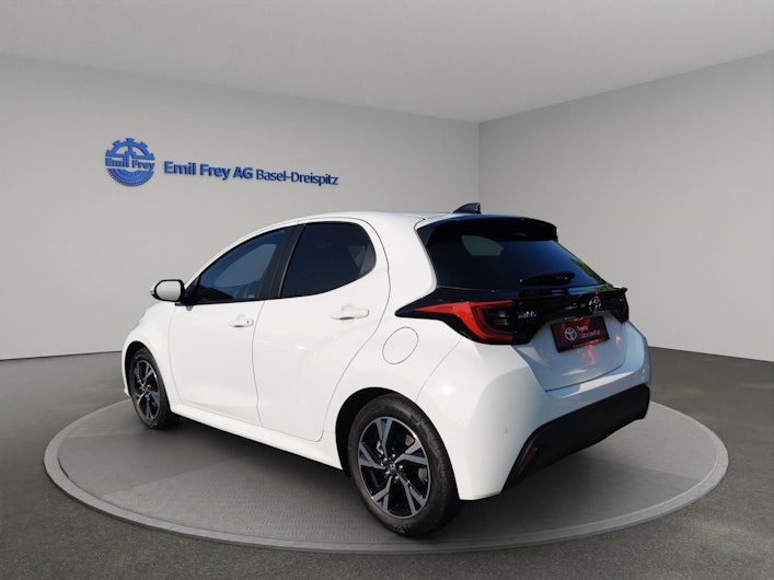 Vehicle image TOYOTA YARIS