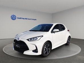 Vehicle image TOYOTA Yaris 1.5 VVT-i HSD Trend