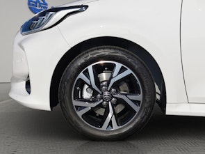 Vehicle image TOYOTA Yaris 1.5 VVT-i HSD Trend