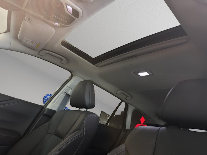 Vehicle image SUBARU OUTBACK