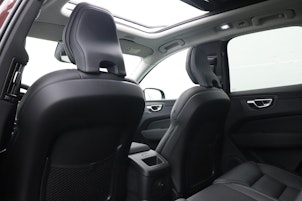 Vehicle image VOLVO XC60 2.0 T8 TE Ultra Dark eAWD