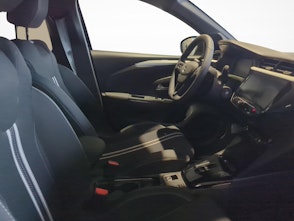 Vehicle image OPEL Corsa 1.2 T Hybrid Viva
