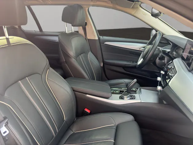 BMW 530e xDrive Touring