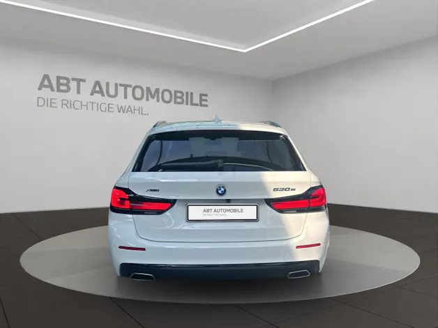 BMW 530e xDrive Touring