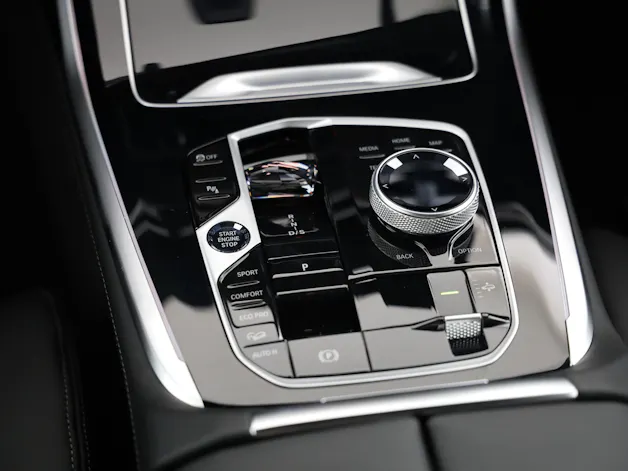 BMW X7 M60i