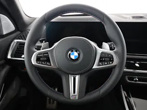BMW X7 M60i