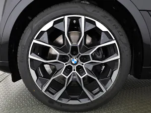BMW X7 M60i