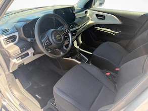 https://vehicle.imgix.net/4167351/28f68674-4af8-4d38-9bc7-07cf284348d4.jpg