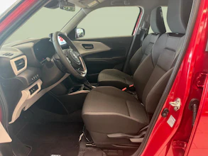 https://vehicle.imgix.net/4167372/f220e156-2810-4818-baf7-020e4042c276.jpg