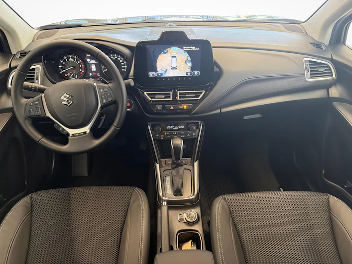 image du véhicule SUZUKI S-CROSS