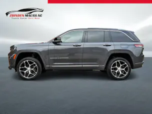 Jeep 5.7 HEMI V8 Summit Reserve