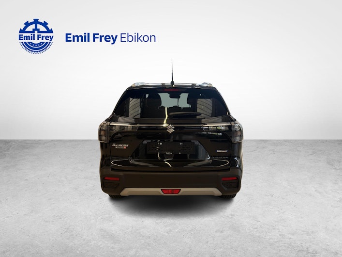 Vehicle image SUZUKI S-CROSS