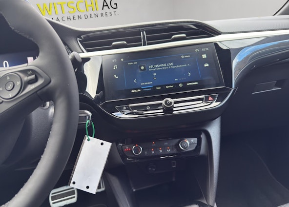 Vehicle image 19 Vehicle image 19