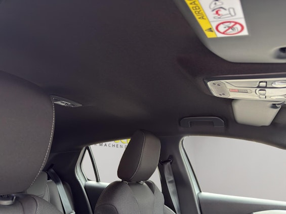 Vehicle image 24 Vehicle image 24