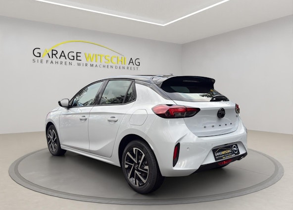 Vehicle image 9 Vehicle image 9