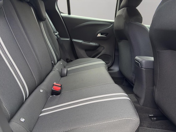 Vehicle image 20 Vehicle image 20