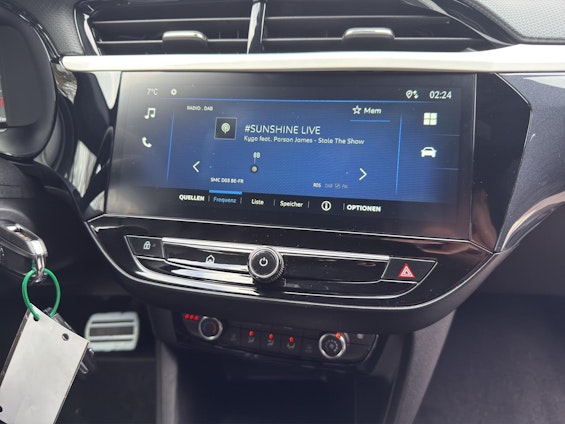 Vehicle image 23 Vehicle image 23