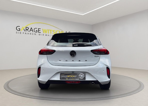 Vehicle image 8 Vehicle image 8